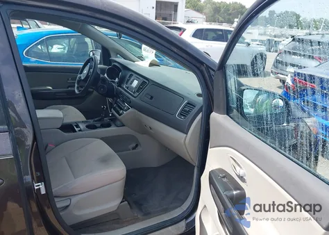 2016 Kia Sedona Lx z USA, uszkodzony, nr VIN KNDMB5C17G6202046